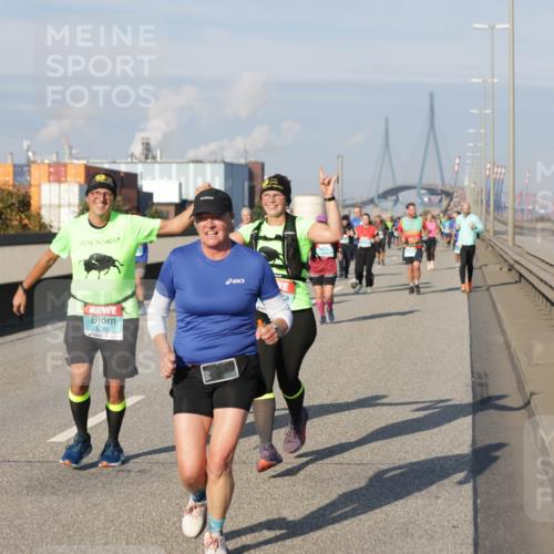 03.10.2025 - Köhlbrandbrückenlauf Jannik Wohlers http://msf.ph/oto/9093230 03.10.2025 10:00:32 Position 3 2089 meine-sportfotos.de