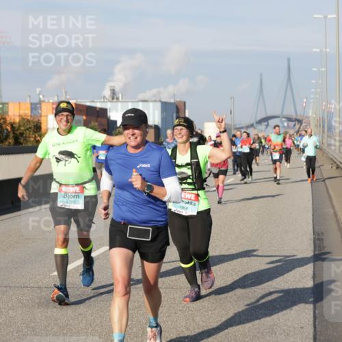 03.10.2025 - Köhlbrandbrückenlauf Jannik Wohlers http://msf.ph/oto/9093245 03.10.2025 10:00:32 Position 3 2089, 1956 meine-sportfotos.de
