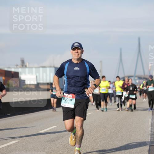 03.10.2025 - Köhlbrandbrückenlauf Jannik Wohlers http://msf.ph/oto/9093266 03.10.2025 10:12:01 Position 3 2973 meine-sportfotos.de