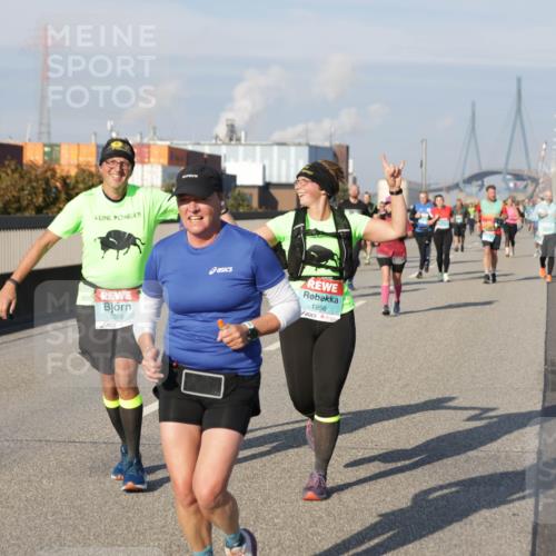 03.10.2025 - Köhlbrandbrückenlauf Jannik Wohlers http://msf.ph/oto/9093270 03.10.2025 10:00:33 Position 3 2089, 1956 meine-sportfotos.de