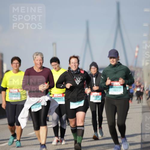 03.10.2025 - Köhlbrandbrückenlauf Jannik Wohlers http://msf.ph/oto/9093314 03.10.2025 10:12:06 Position 3 3254, 243, 1963, 6, 66, 2116, 2271 meine-sportfotos.de