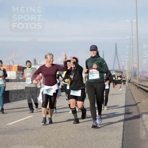 03.10.2025 - Köhlbrandbrückenlauf Jannik Wohlers http://msf.ph/oto/9093436 03.10.2025 10:12:09 Position 3 2116, 2271 meine-sportfotos.de