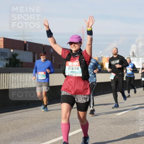 03.10.2025 - Köhlbrandbrückenlauf Jannik Wohlers http://msf.ph/oto/9093485 03.10.2025 10:00:37 Position 3 2017 meine-sportfotos.de