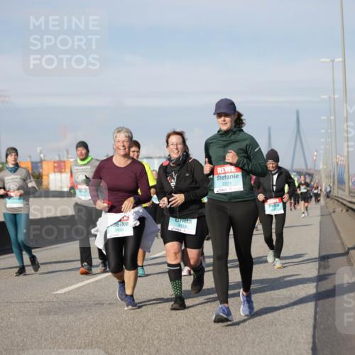 03.10.2025 - Köhlbrandbrückenlauf Jannik Wohlers http://msf.ph/oto/9093486 03.10.2025 10:12:10 Position 3 2436, 2116, 2271 meine-sportfotos.de