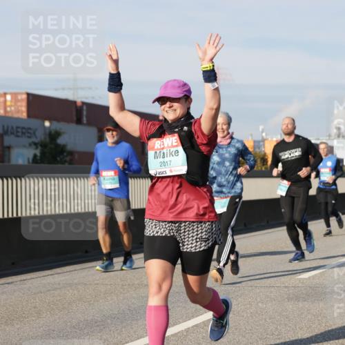 03.10.2025 - Köhlbrandbrückenlauf Jannik Wohlers http://msf.ph/oto/9093492 03.10.2025 10:00:38 Position 3 2017 meine-sportfotos.de