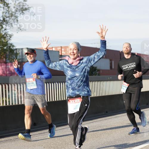 03.10.2025 - Köhlbrandbrückenlauf Jannik Wohlers http://msf.ph/oto/9093540 03.10.2025 10:00:39 Position 3 3176, 3823, 1785 meine-sportfotos.de