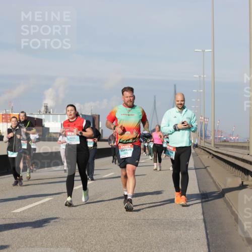 03.10.2025 - Köhlbrandbrückenlauf Jannik Wohlers http://msf.ph/oto/9093552 03.10.2025 10:00:40 Position 3 1573 meine-sportfotos.de