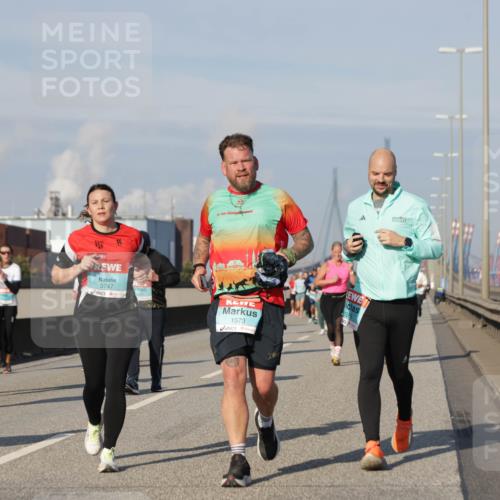 03.10.2025 - Köhlbrandbrückenlauf Jannik Wohlers http://msf.ph/oto/9093578 03.10.2025 10:00:40 Position 3 3747, 1573 meine-sportfotos.de
