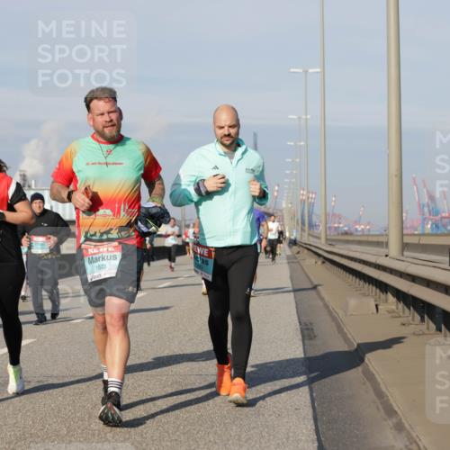 03.10.2025 - Köhlbrandbrückenlauf Jannik Wohlers http://msf.ph/oto/9093629 03.10.2025 10:00:41 Position 3 3747, 20, 1573, 1283 meine-sportfotos.de