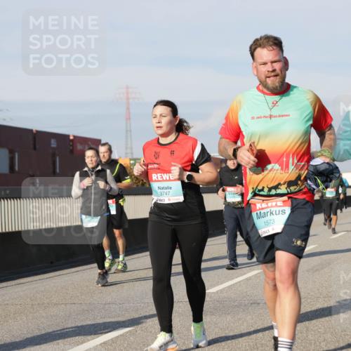 03.10.2025 - Köhlbrandbrückenlauf Jannik Wohlers http://msf.ph/oto/9093644 03.10.2025 10:00:42 Position 3 3747, 20, 25, 1573, 1283 meine-sportfotos.de