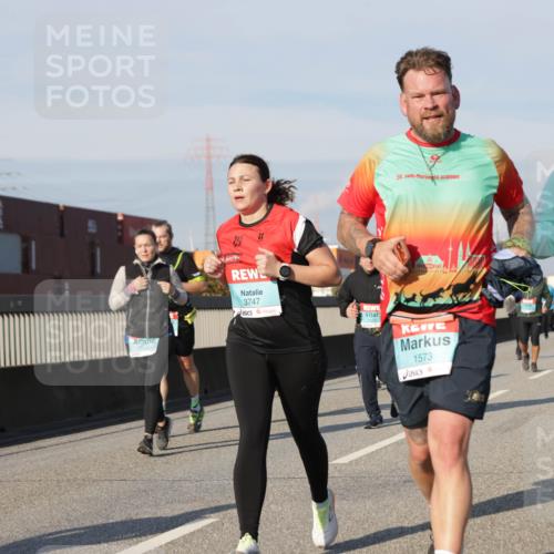 03.10.2025 - Köhlbrandbrückenlauf Jannik Wohlers http://msf.ph/oto/9093649 03.10.2025 10:00:42 Position 3 3747, 20, 25, 1573, 1283 meine-sportfotos.de