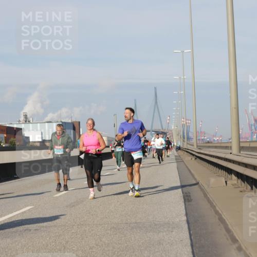 03.10.2025 - Köhlbrandbrückenlauf Jannik Wohlers http://msf.ph/oto/9093663 03.10.2025 10:00:44 Position 3  meine-sportfotos.de