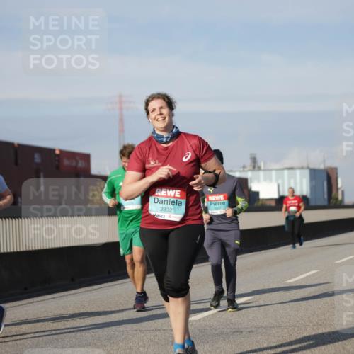 03.10.2025 - Köhlbrandbrückenlauf Jannik Wohlers http://msf.ph/oto/9093728 03.10.2025 10:12:19 Position 3 2332 meine-sportfotos.de