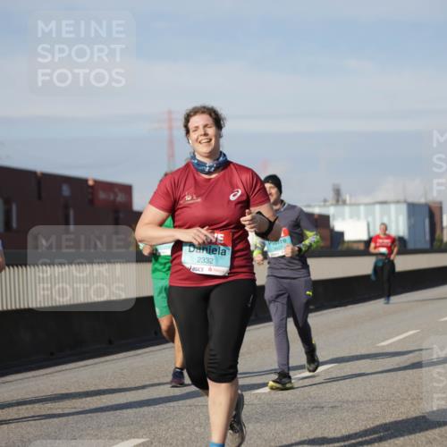 03.10.2025 - Köhlbrandbrückenlauf Jannik Wohlers http://msf.ph/oto/9093740 03.10.2025 10:12:19 Position 3 2668, 2332 meine-sportfotos.de
