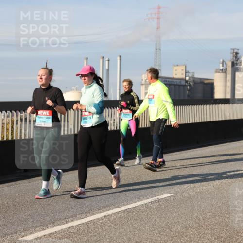 03.10.2025 - Köhlbrandbrückenlauf Lena Gebhardt http://msf.ph/oto/9093794 03.10.2025 10:08:57 Position 2 2386, 2359 meine-sportfotos.de