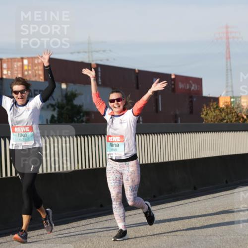03.10.2025 - Köhlbrandbrückenlauf Jannik Wohlers http://msf.ph/oto/9093797 03.10.2025 10:00:46 Position 3 1671, 1659 meine-sportfotos.de