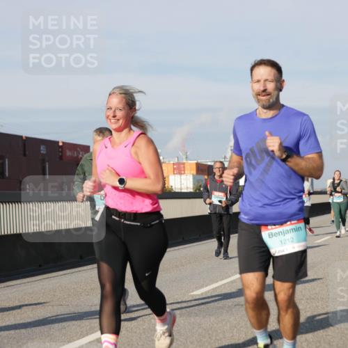 03.10.2025 - Köhlbrandbrückenlauf Jannik Wohlers http://msf.ph/oto/9093843 03.10.2025 10:00:47 Position 3 17, 1212 meine-sportfotos.de