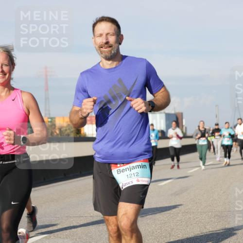 03.10.2025 - Köhlbrandbrückenlauf Jannik Wohlers http://msf.ph/oto/9093855 03.10.2025 10:00:48 Position 3 1212 meine-sportfotos.de