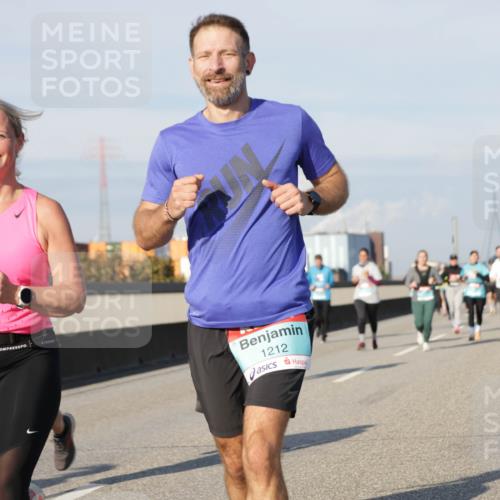 03.10.2025 - Köhlbrandbrückenlauf Jannik Wohlers http://msf.ph/oto/9093859 03.10.2025 10:00:48 Position 3 1212 meine-sportfotos.de