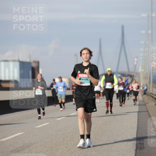 03.10.2025 - Köhlbrandbrückenlauf Jannik Wohlers http://msf.ph/oto/9093866 03.10.2025 10:12:23 Position 3 631 meine-sportfotos.de