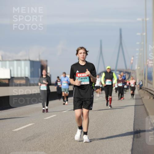 03.10.2025 - Köhlbrandbrückenlauf Jannik Wohlers http://msf.ph/oto/9093921 03.10.2025 10:12:24 Position 3 2631 meine-sportfotos.de
