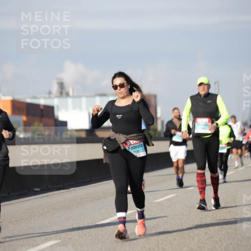 03.10.2025 - Köhlbrandbrückenlauf Jannik Wohlers http://msf.ph/oto/9093934 03.10.2025 10:12:29 Position 3 3800, 2634 meine-sportfotos.de