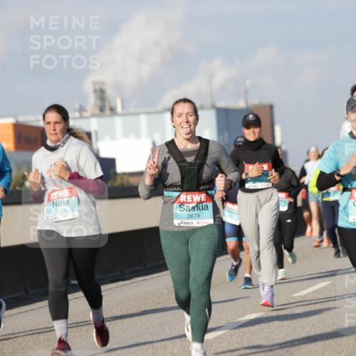 03.10.2025 - Köhlbrandbrückenlauf Jannik Wohlers http://msf.ph/oto/9093978 03.10.2025 10:00:51 Position 3 3450, 1719, 2678, 1903 meine-sportfotos.de