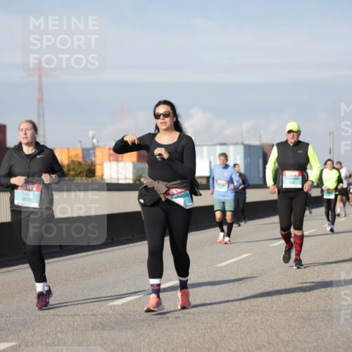03.10.2025 - Köhlbrandbrückenlauf Jannik Wohlers http://msf.ph/oto/9093996 03.10.2025 10:12:31 Position 3 3800 meine-sportfotos.de