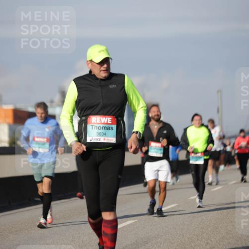 03.10.2025 - Köhlbrandbrückenlauf Jannik Wohlers http://msf.ph/oto/9094039 03.10.2025 10:12:33 Position 3 3634 meine-sportfotos.de