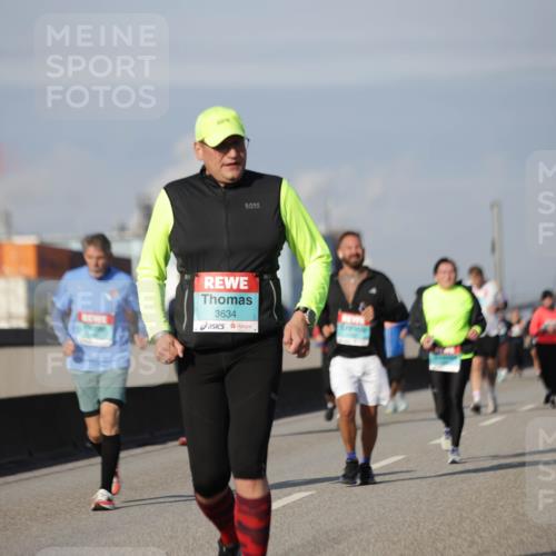 03.10.2025 - Köhlbrandbrückenlauf Jannik Wohlers http://msf.ph/oto/9094045 03.10.2025 10:12:33 Position 3 3634 meine-sportfotos.de