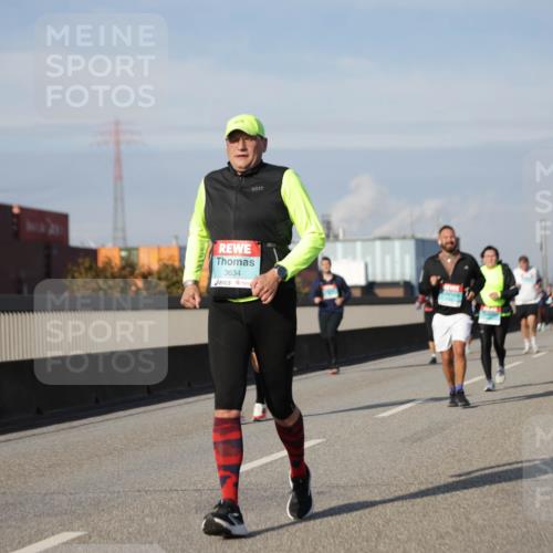 03.10.2025 - Köhlbrandbrückenlauf Jannik Wohlers http://msf.ph/oto/9094072 03.10.2025 10:12:34 Position 3 3634 meine-sportfotos.de