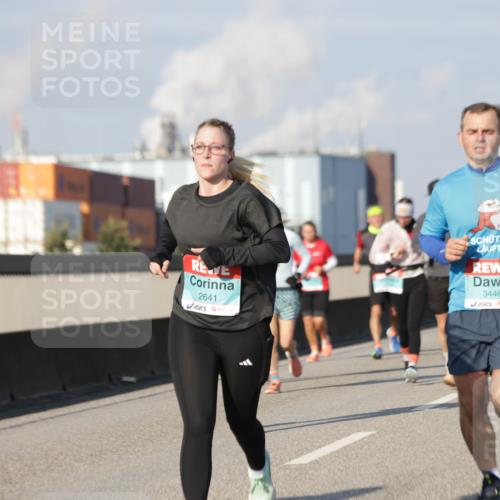 03.10.2025 - Köhlbrandbrückenlauf Jannik Wohlers http://msf.ph/oto/9094081 03.10.2025 10:00:56 Position 3 2641, 3446 meine-sportfotos.de