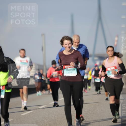 03.10.2025 - Köhlbrandbrückenlauf Jannik Wohlers http://msf.ph/oto/9094099 03.10.2025 10:12:36 Position 3 1763, 2316 meine-sportfotos.de