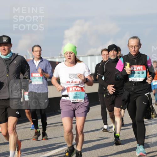 03.10.2025 - Köhlbrandbrückenlauf Jannik Wohlers http://msf.ph/oto/9094307 03.10.2025 10:01:03 Position 3 353, 1556, 3833, 2789, 2172 meine-sportfotos.de