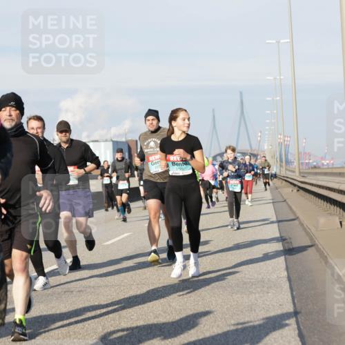 03.10.2025 - Köhlbrandbrückenlauf Jannik Wohlers http://msf.ph/oto/9094363 03.10.2025 10:01:05 Position 3 2789, 3125 meine-sportfotos.de