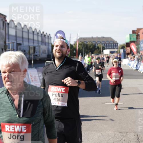 03.10.2025 - Köhlbrandbrückenlauf Jannik Wohlers http://msf.ph/oto/9094438 03.10.2025 13:20:36 Ziel 4269, 4385, 4476, 4570, 4591, 4672, 4739, 4790, 4859, 5082, 5543, 5631, 6777, 6807 meine-sportfotos.de