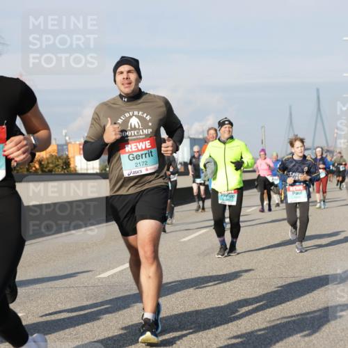 03.10.2025 - Köhlbrandbrückenlauf Jannik Wohlers http://msf.ph/oto/9094469 03.10.2025 10:01:07 Position 3 3125, 2172, 549 meine-sportfotos.de