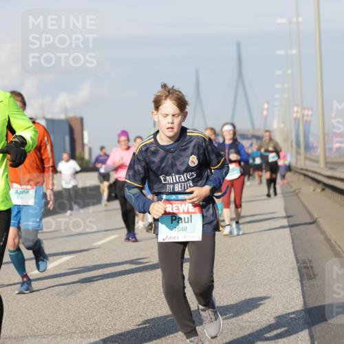 03.10.2025 - Köhlbrandbrückenlauf Jannik Wohlers http://msf.ph/oto/9094529 03.10.2025 10:01:08 Position 3 1549, 1548 meine-sportfotos.de