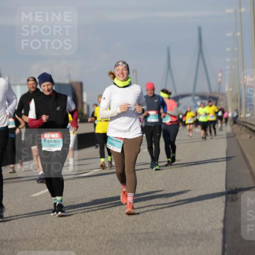 03.10.2025 - Köhlbrandbrückenlauf Jannik Wohlers http://msf.ph/oto/9094571 03.10.2025 10:12:53 Position 3 3001, 3000 meine-sportfotos.de