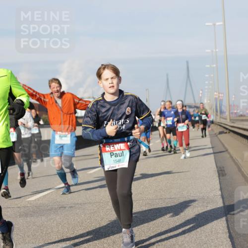 03.10.2025 - Köhlbrandbrückenlauf Jannik Wohlers http://msf.ph/oto/9094602 03.10.2025 10:01:09 Position 3 1549, 1548 meine-sportfotos.de