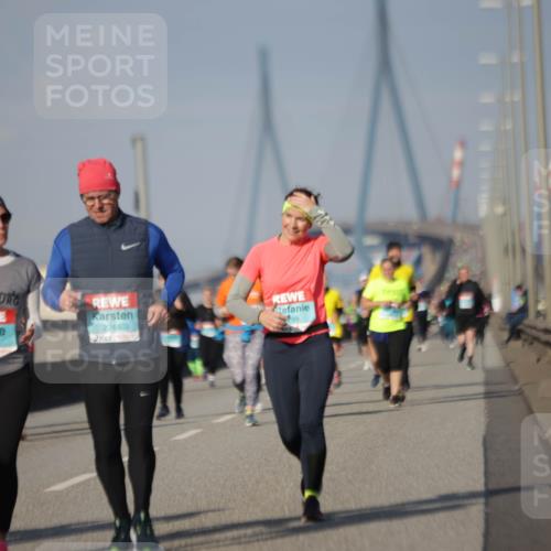03.10.2025 - Köhlbrandbrückenlauf Jannik Wohlers http://msf.ph/oto/9094604 03.10.2025 10:12:55 Position 3 2248, 66 meine-sportfotos.de