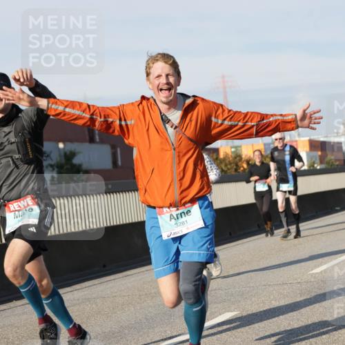 03.10.2025 - Köhlbrandbrückenlauf Jannik Wohlers http://msf.ph/oto/9094668 03.10.2025 10:01:11 Position 3 10, 3281 meine-sportfotos.de
