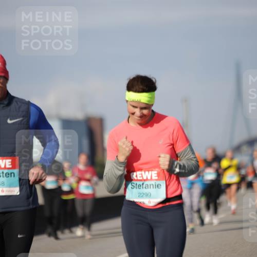03.10.2025 - Köhlbrandbrückenlauf Jannik Wohlers http://msf.ph/oto/9094758 03.10.2025 10:12:59 Position 3 2248, 2299 meine-sportfotos.de