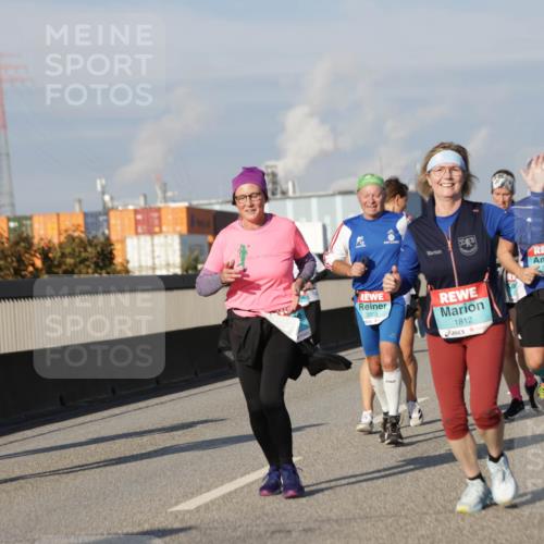 03.10.2025 - Köhlbrandbrückenlauf Jannik Wohlers http://msf.ph/oto/9094764 03.10.2025 10:01:13 Position 3 3468, 3505, 1812, 3506 meine-sportfotos.de