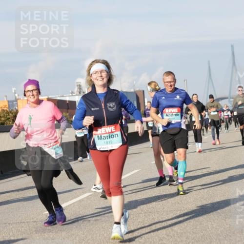 03.10.2025 - Köhlbrandbrückenlauf Jannik Wohlers http://msf.ph/oto/9094770 03.10.2025 10:01:13 Position 3 1812, 3506 meine-sportfotos.de