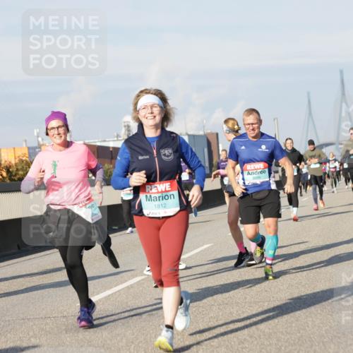 03.10.2025 - Köhlbrandbrückenlauf Jannik Wohlers http://msf.ph/oto/9094777 03.10.2025 10:01:13 Position 3 1812, 3506 meine-sportfotos.de