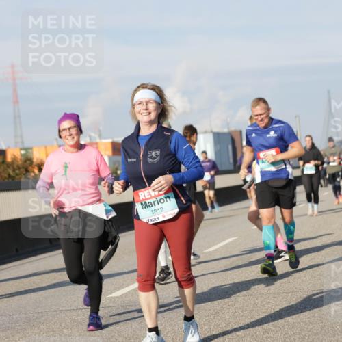 03.10.2025 - Köhlbrandbrückenlauf Jannik Wohlers http://msf.ph/oto/9094798 03.10.2025 10:01:14 Position 3 1812 meine-sportfotos.de