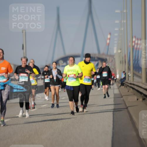 03.10.2025 - Köhlbrandbrückenlauf Jannik Wohlers http://msf.ph/oto/9094868 03.10.2025 10:13:02 Position 3  meine-sportfotos.de