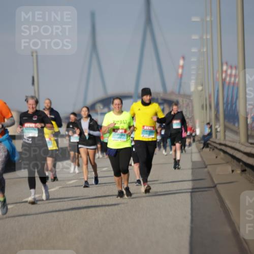 03.10.2025 - Köhlbrandbrückenlauf Jannik Wohlers http://msf.ph/oto/9094883 03.10.2025 10:13:02 Position 3  meine-sportfotos.de