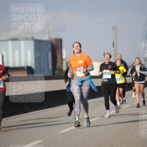 03.10.2025 - Köhlbrandbrückenlauf Jannik Wohlers http://msf.ph/oto/9094892 03.10.2025 10:13:03 Position 3  meine-sportfotos.de